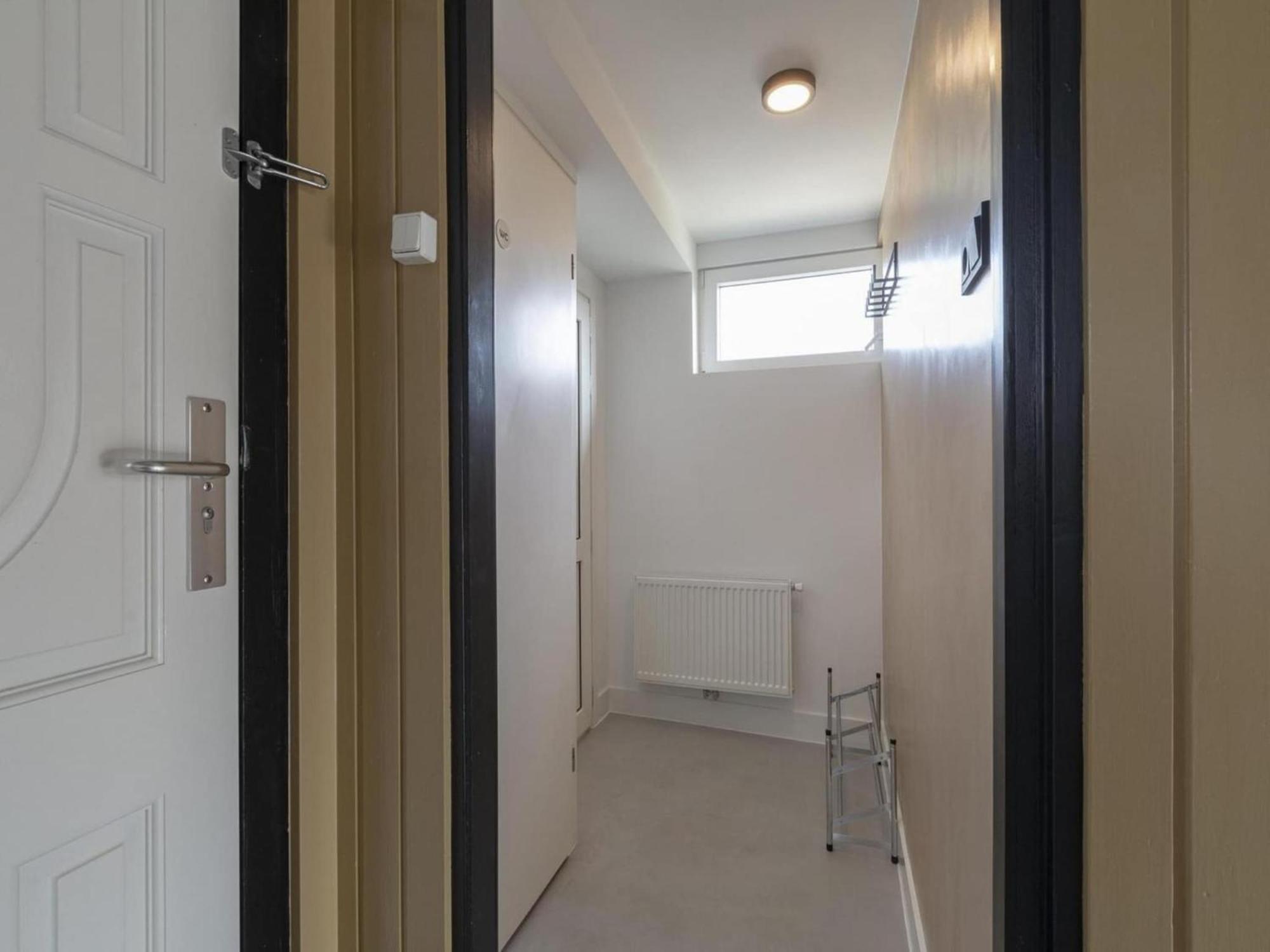 Attractive Bungalow With Modern Furnishings Sint Maartensvlotbrug Luaran gambar