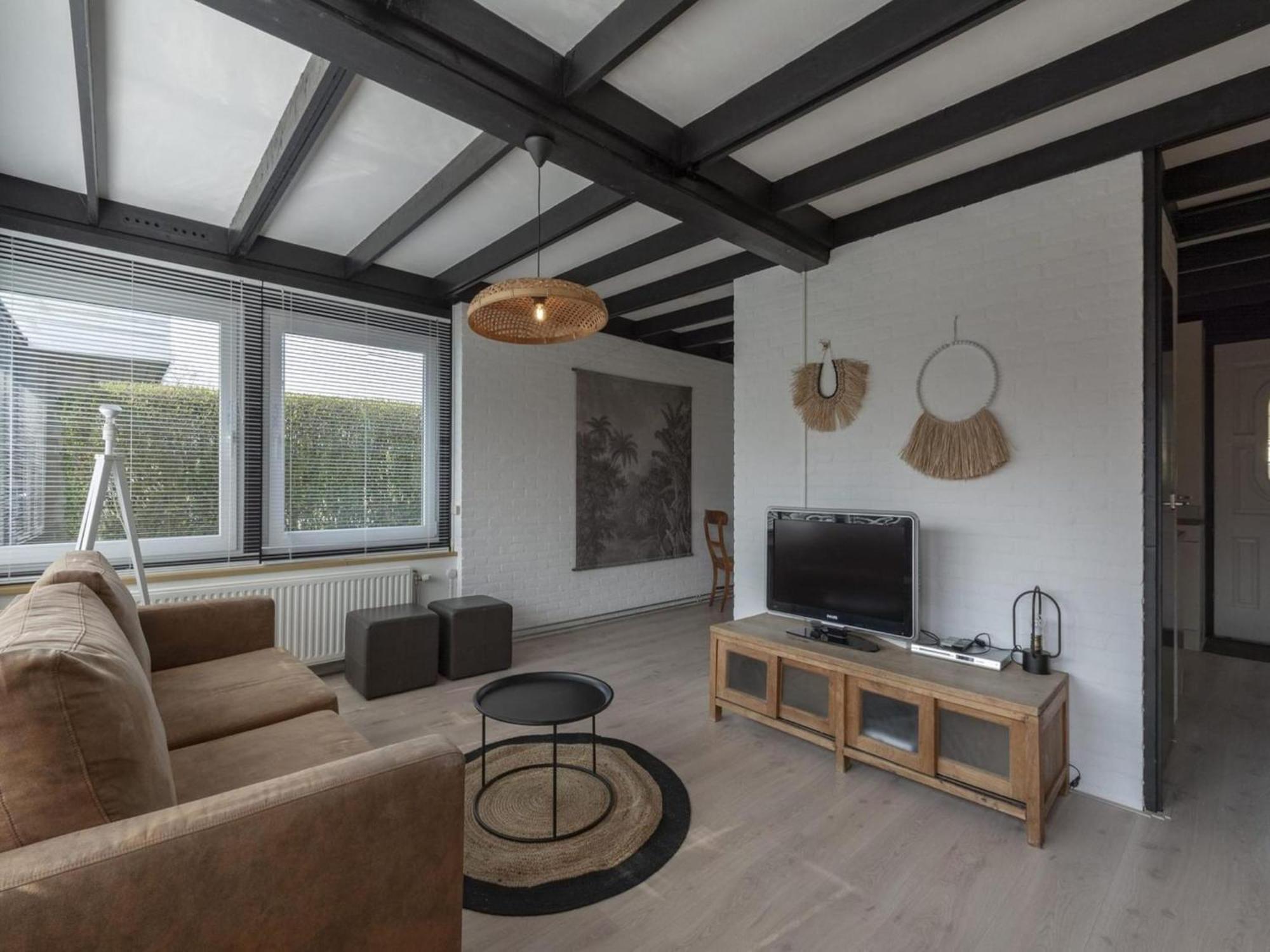 Attractive Bungalow With Modern Furnishings Sint Maartensvlotbrug Luaran gambar
